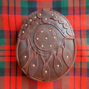 The Kilt Experience Hand-stitched Leather Hunting Sporran, Praline Leather, MacDuff Tartan